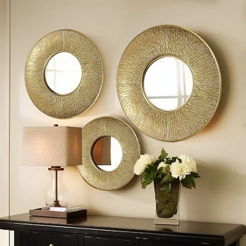 Mikaylee Metal round Mirror